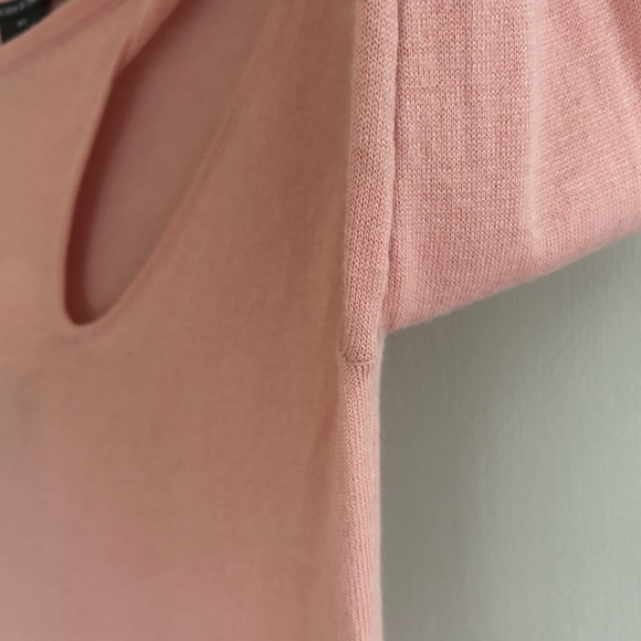 NWT CHELSEA & THEODORE Cashmere Blend Pink Asymmetrical Cutout Cozy Sweater | XS - Picture 10 of 14